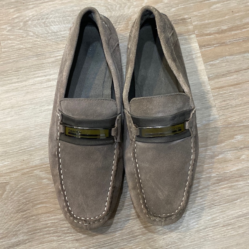 Calvin Klein gray suede loafers size:10